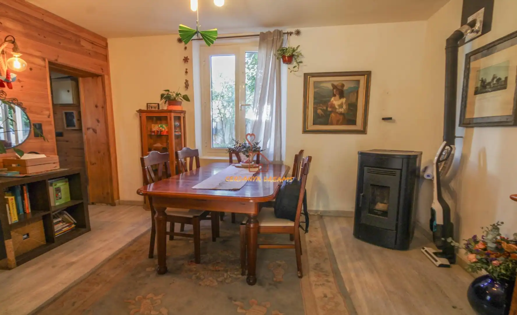 Comedor de Casa adosada en venta en Enveitg con Calefacción, Jardín privado y Parquet