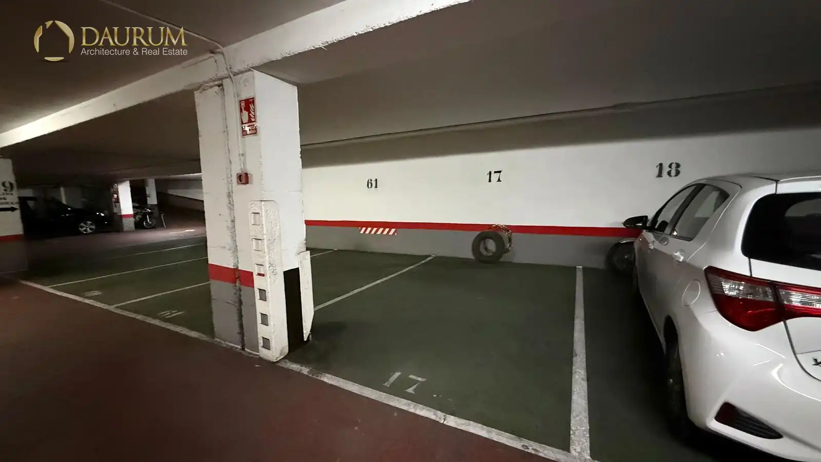 Parkplatz von Garage zum Verkauf in Elche / Elx