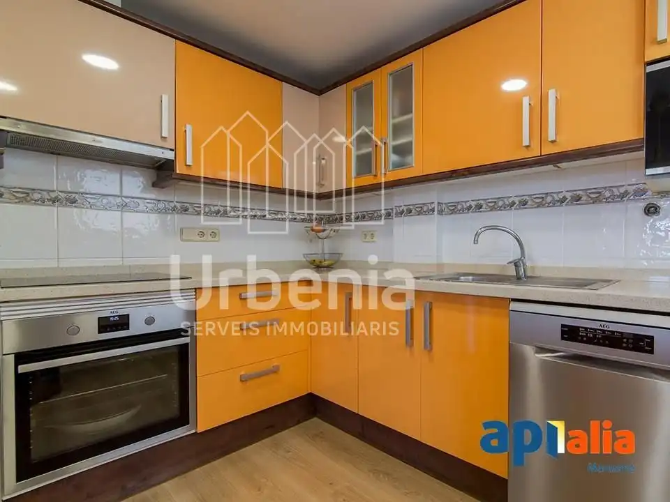 Cocina de Piso en venta en Pineda de Mar con Calefacción y Terraza