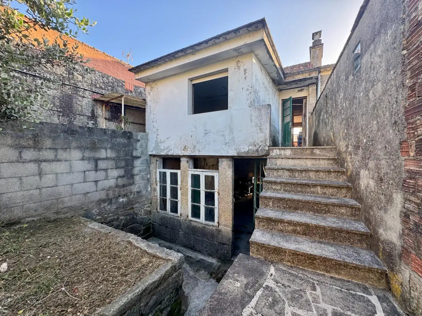Vista exterior de Casa o chalet en venta en Vigo  con Trastero y Balcón