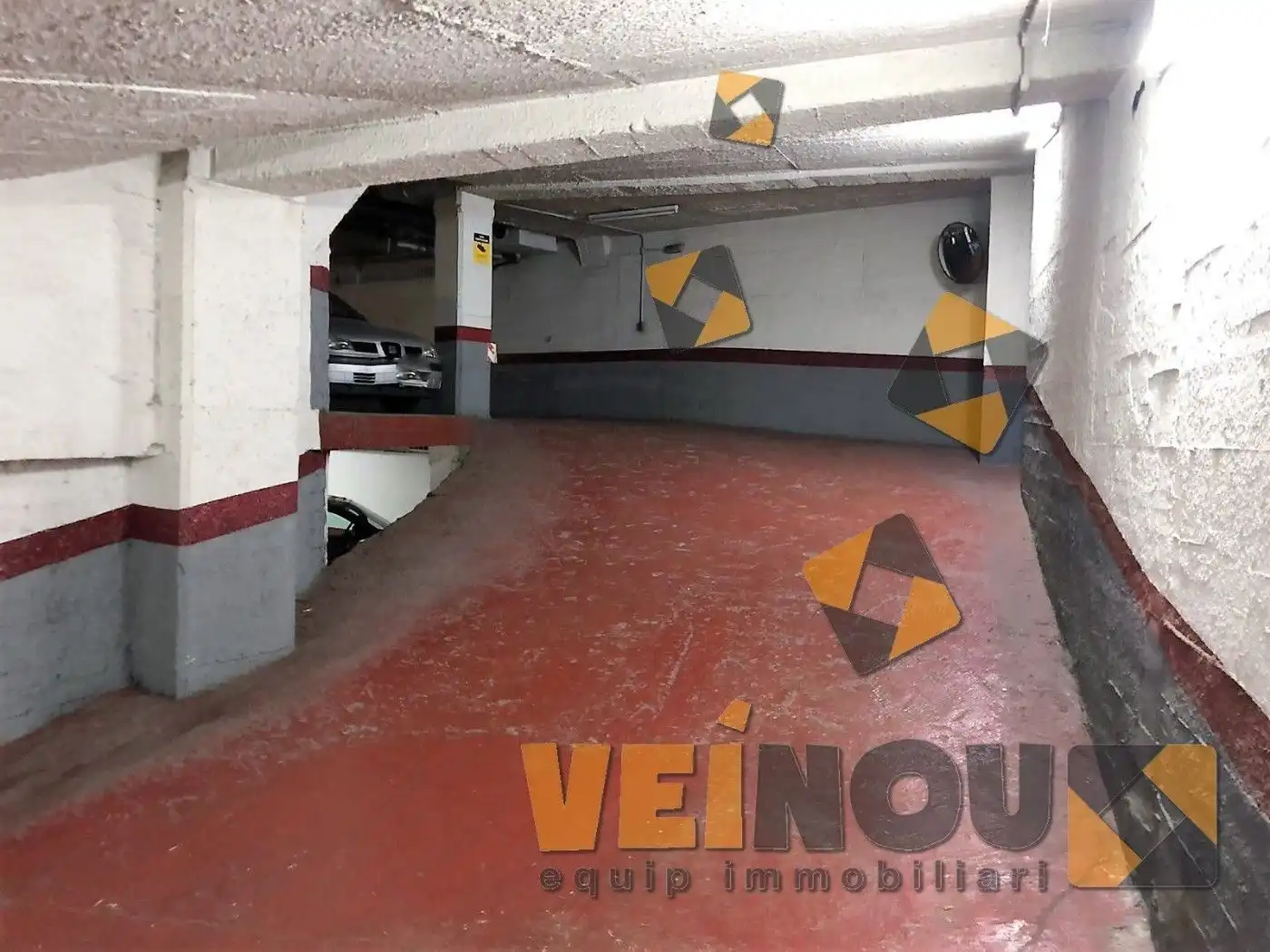 Garaje en venta en Carrer del Tinent Flomesta, Sants