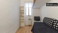 Bedroom of Flat to rent in  Madrid Capital  with Air Conditioner and Balcony