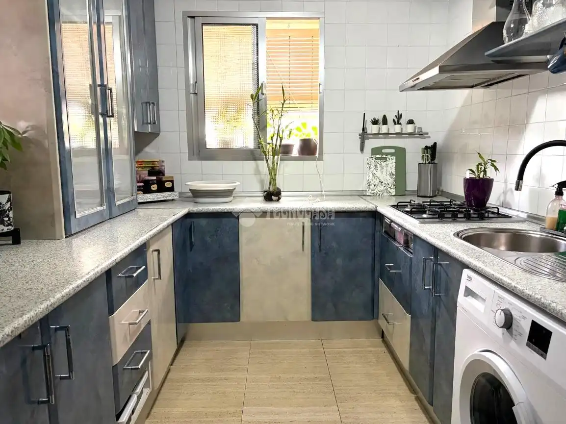 Kitchen of Flat for sale in Sevilla  with Air Conditioner
