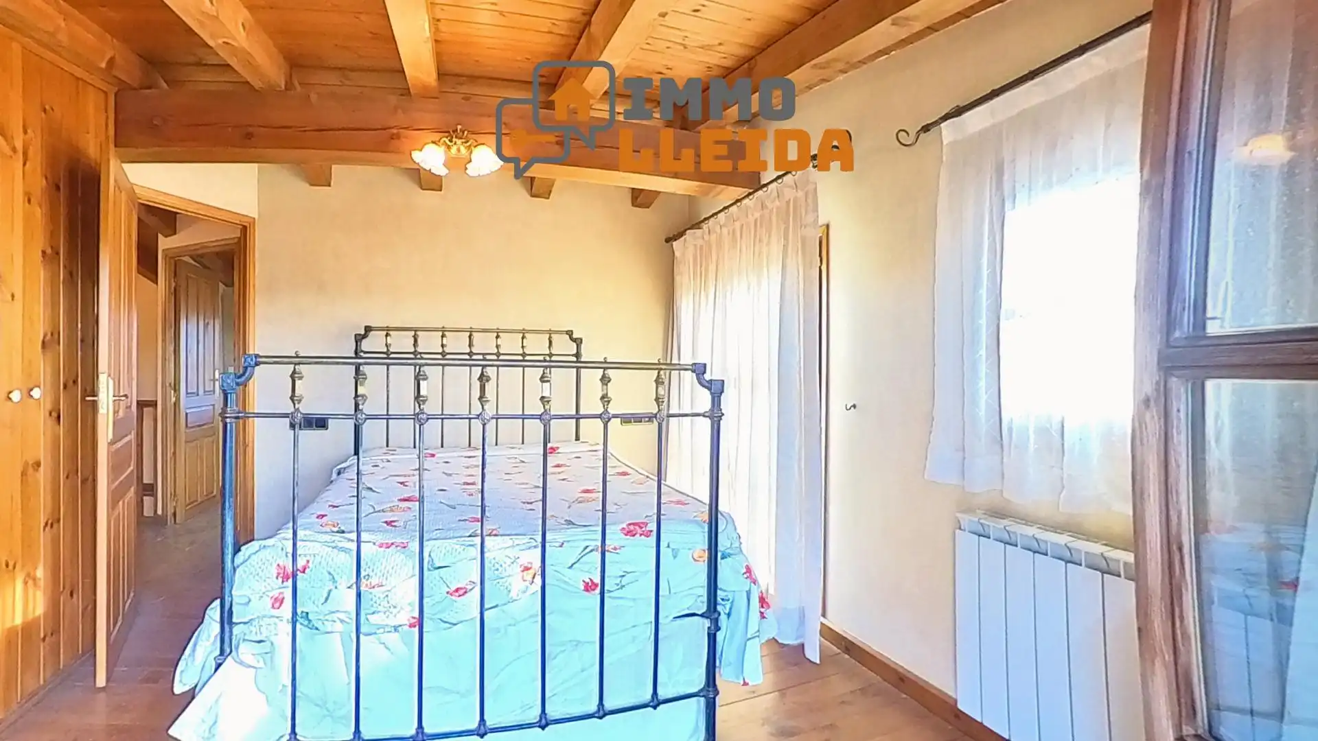 Casa con terraza en venta en Calle Sant Armengol 4, imagen 13