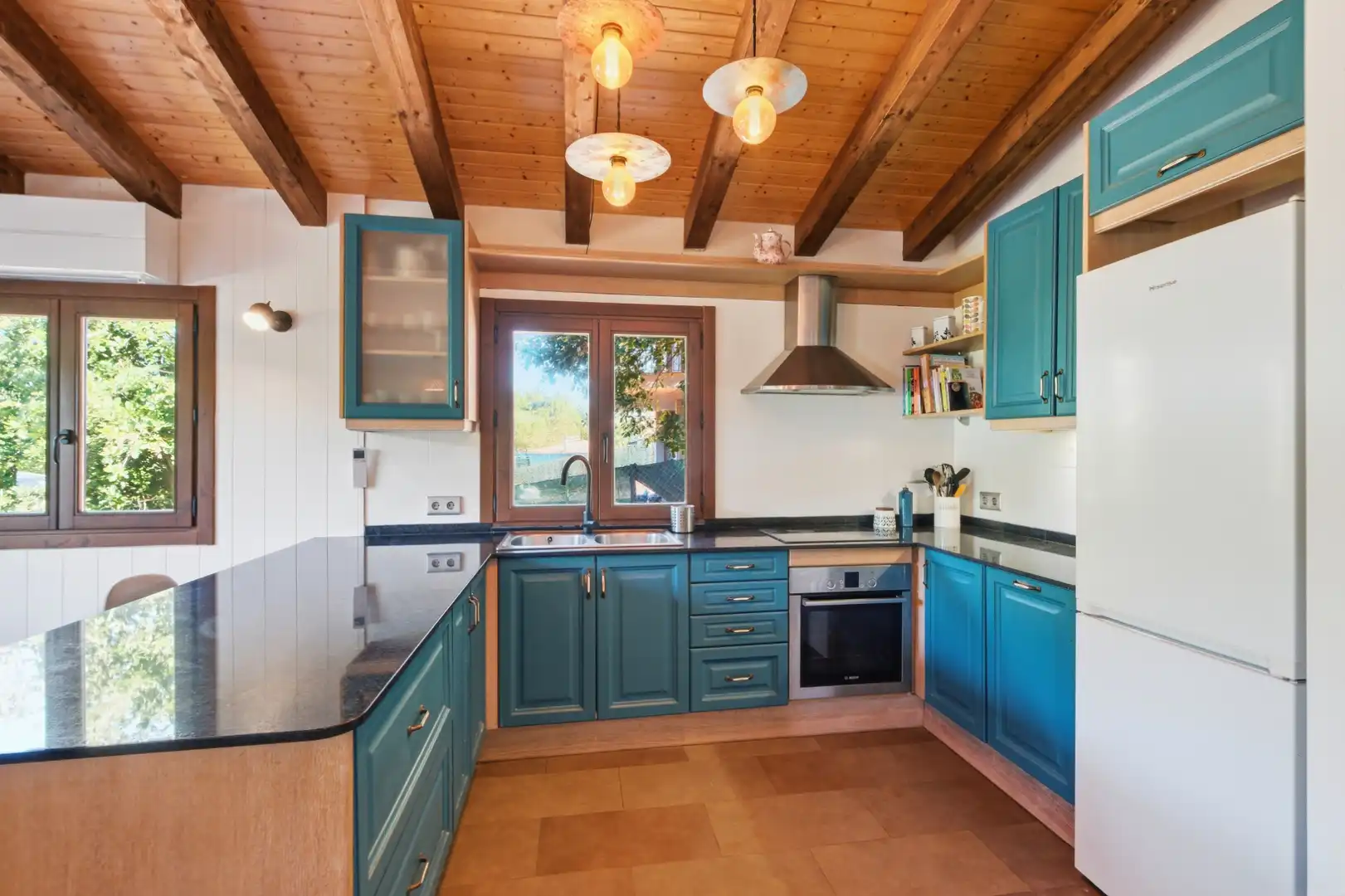 Küche von Haus oder Chalet zum Verkauf in Vidreres mit Klimaanlage, Heizung und Privatgarten