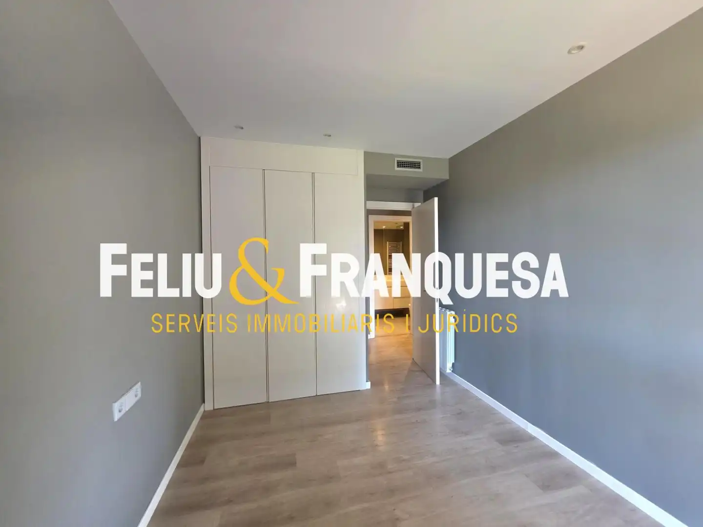 Piso en venta en Sant Cugat del Vallès con Calefacción, Jardín privado y Terraza