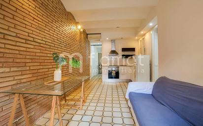 Exterior view of Flat for sale in  Barcelona Capital  with Air Conditioner, Heating and Balcony