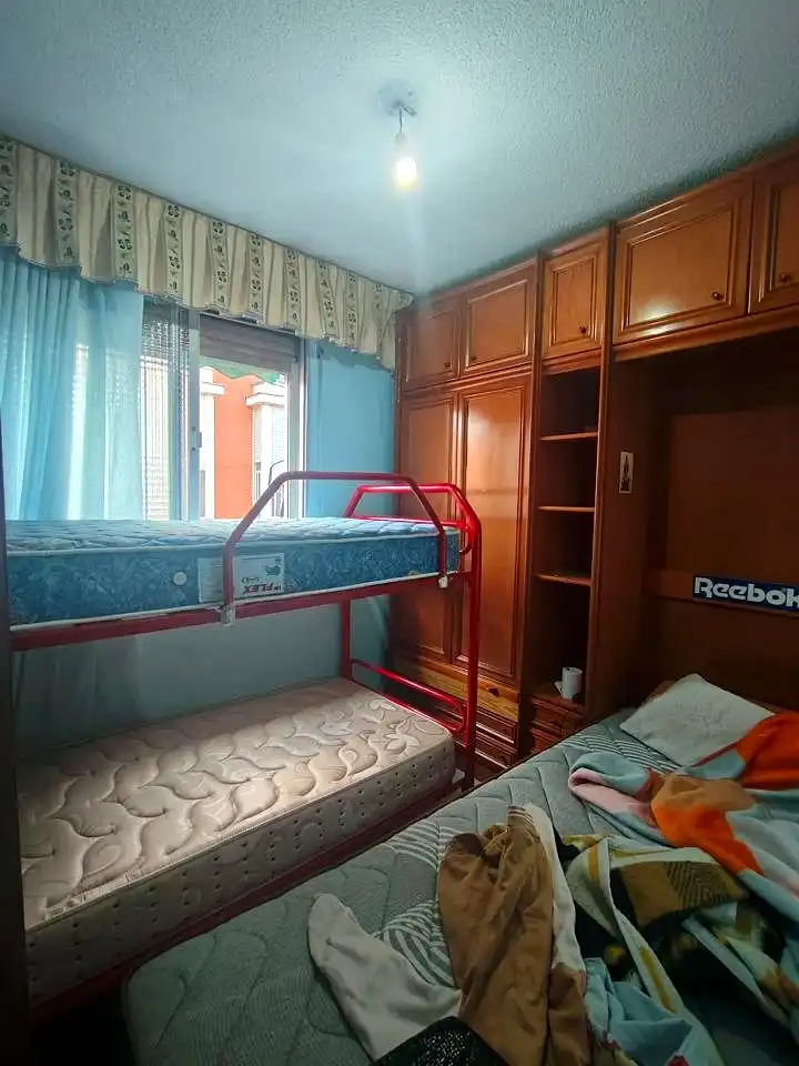Bedroom of Flat for sale in Madrid  with Air Conditioner, Heating and Furnished
