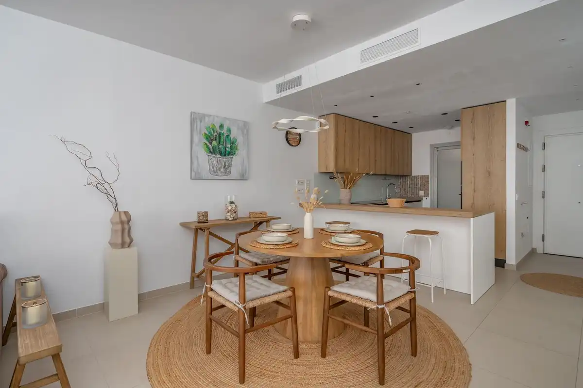 Menjador de Apartament en venda en Benalmádena amb Aire condicionat, Terrassa i Traster