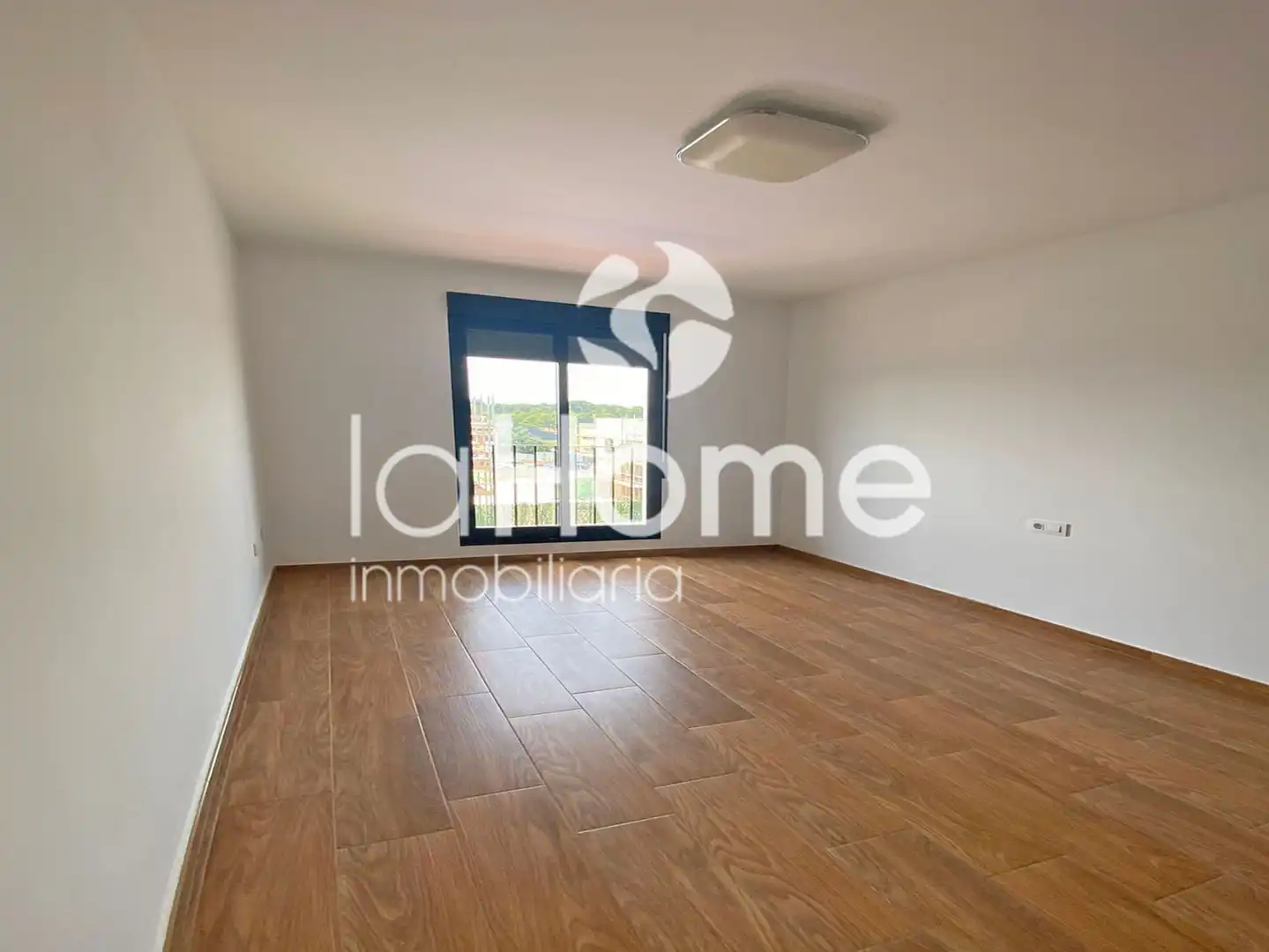 Sala de estar de Casa adosada de alquiler en Godella con Aire acondicionado, Terraza y Piscina