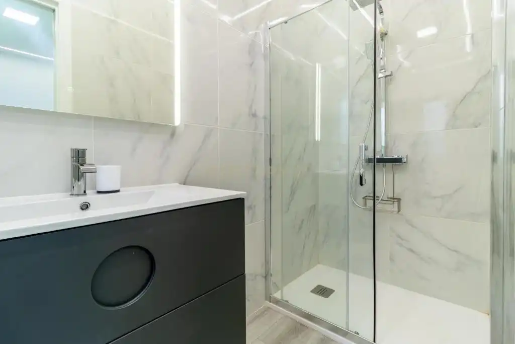 Bathroom of Buildings for sale in Fuengirola