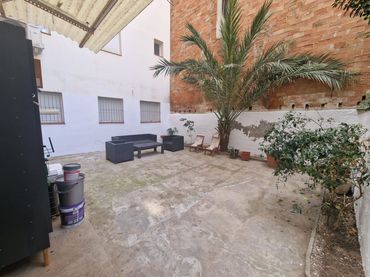 Piso con jardín en venta en Carrer de la Maladeta