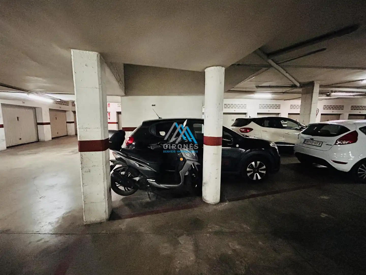 Parking of Flat for rent in Sant Feliu de Guíxols  with Air Conditioner, Heating and Parquet flooring