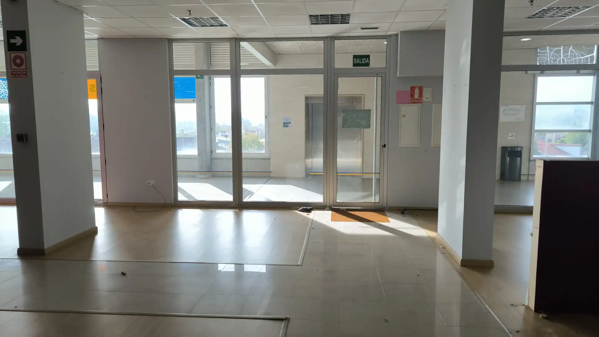 Commercial properties for sale in Brión