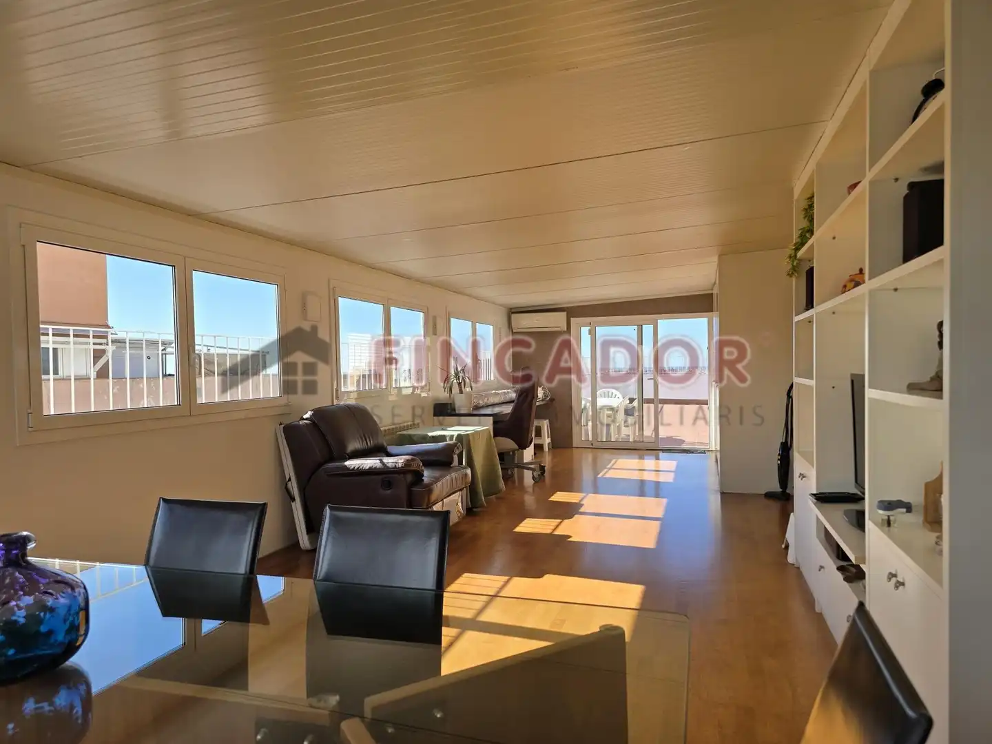 Wohnzimmer von Maisonette zum Verkauf in Barcelona mit Klimaanlage, Heizung und Parkett