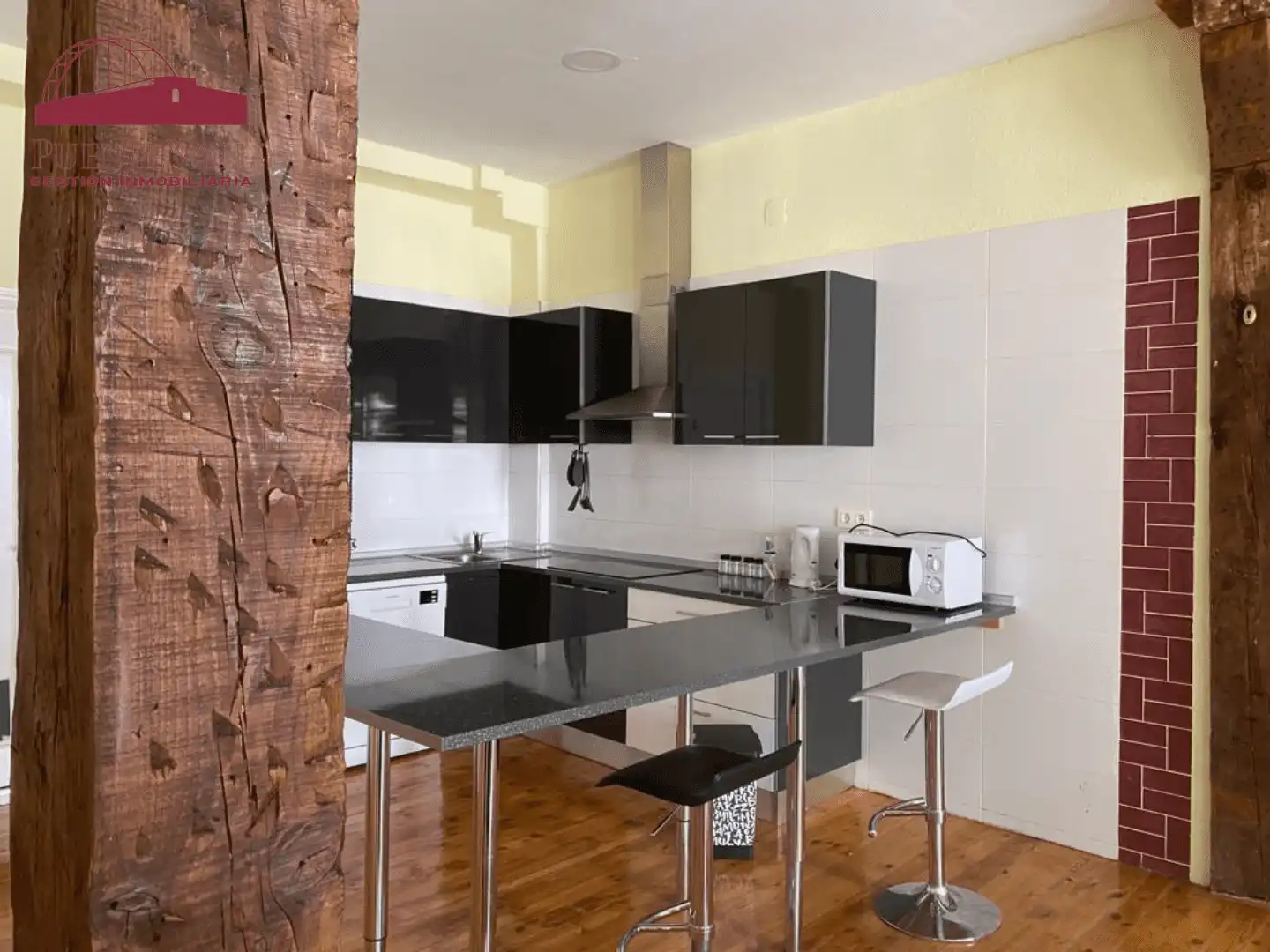 Kitchen of Flat for rent in Valladolid  with Air Conditioner, Heating and Furnished
