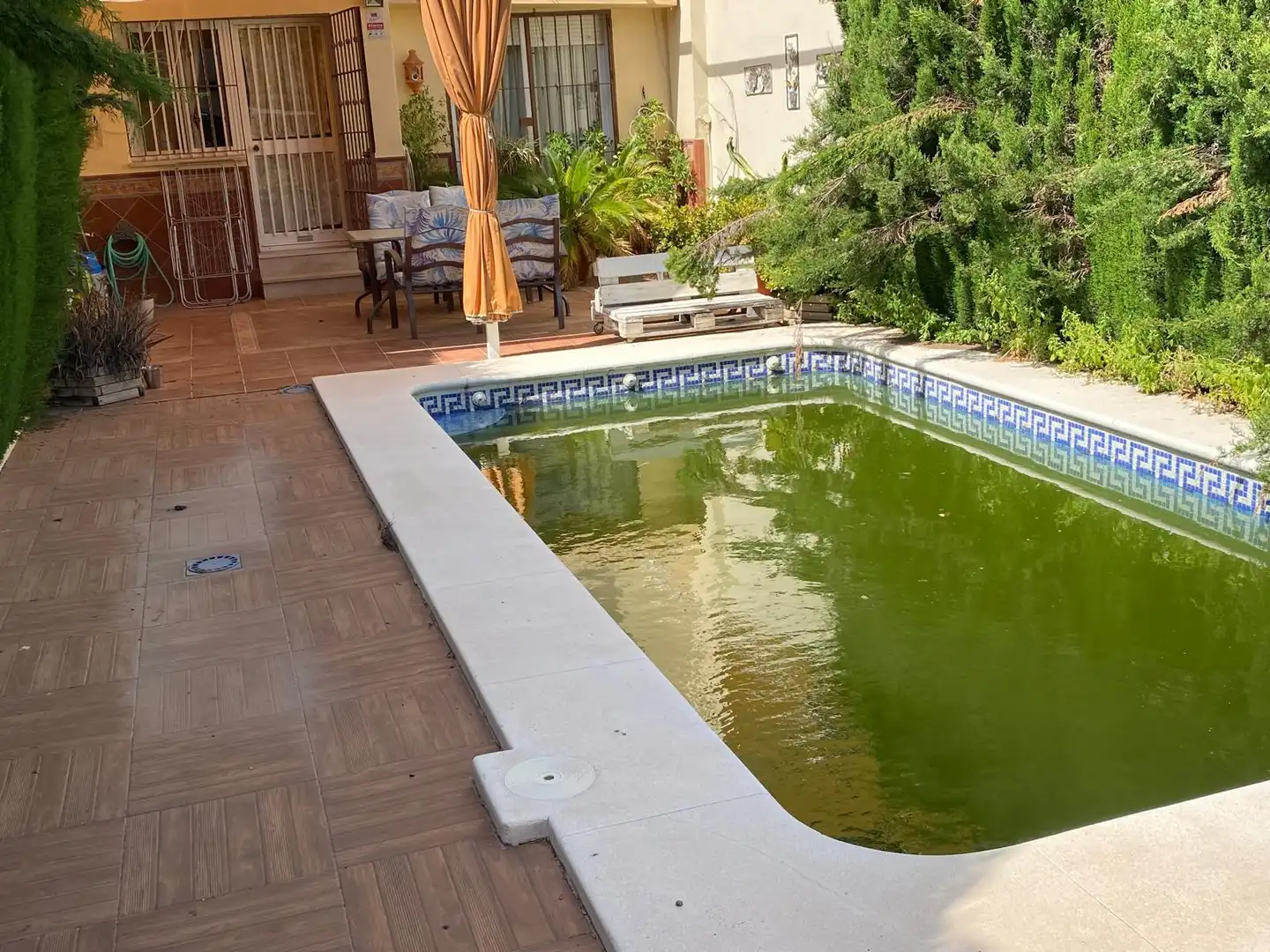 Piscina de Casa adosada en venta en Castilleja de Guzmán con Aire acondicionado, Terraza y Piscina
