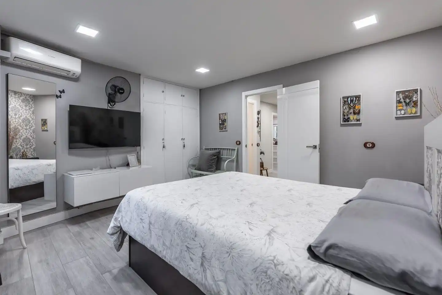 Bedroom of Flat for rent in Madrid  with Air Conditioner, Terrace and Furnished