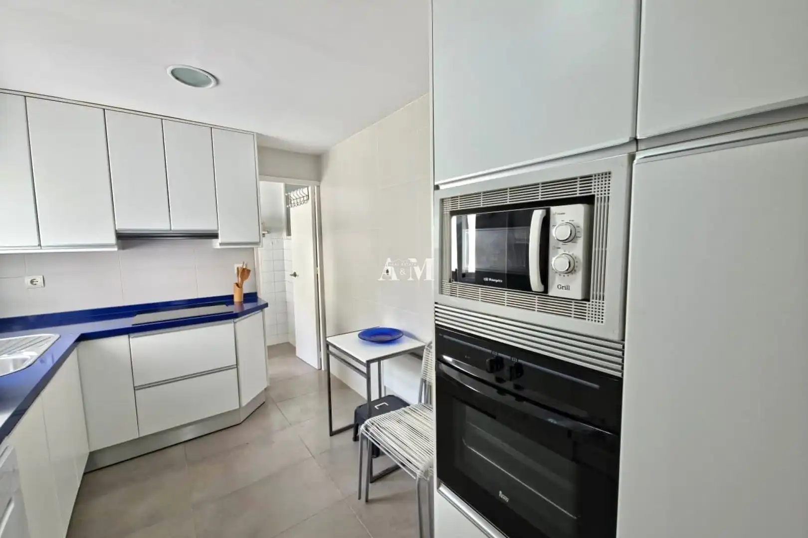 Cocina de Piso de alquiler en Torrevieja con Aire acondicionado, Calefacción y Terraza