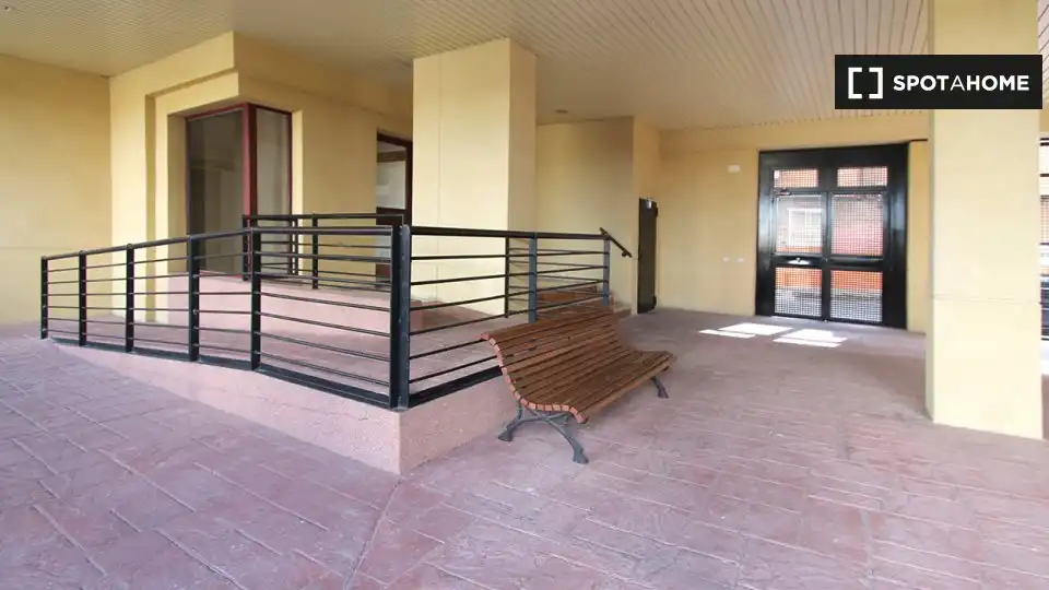 Flat for rent in Los Rosales