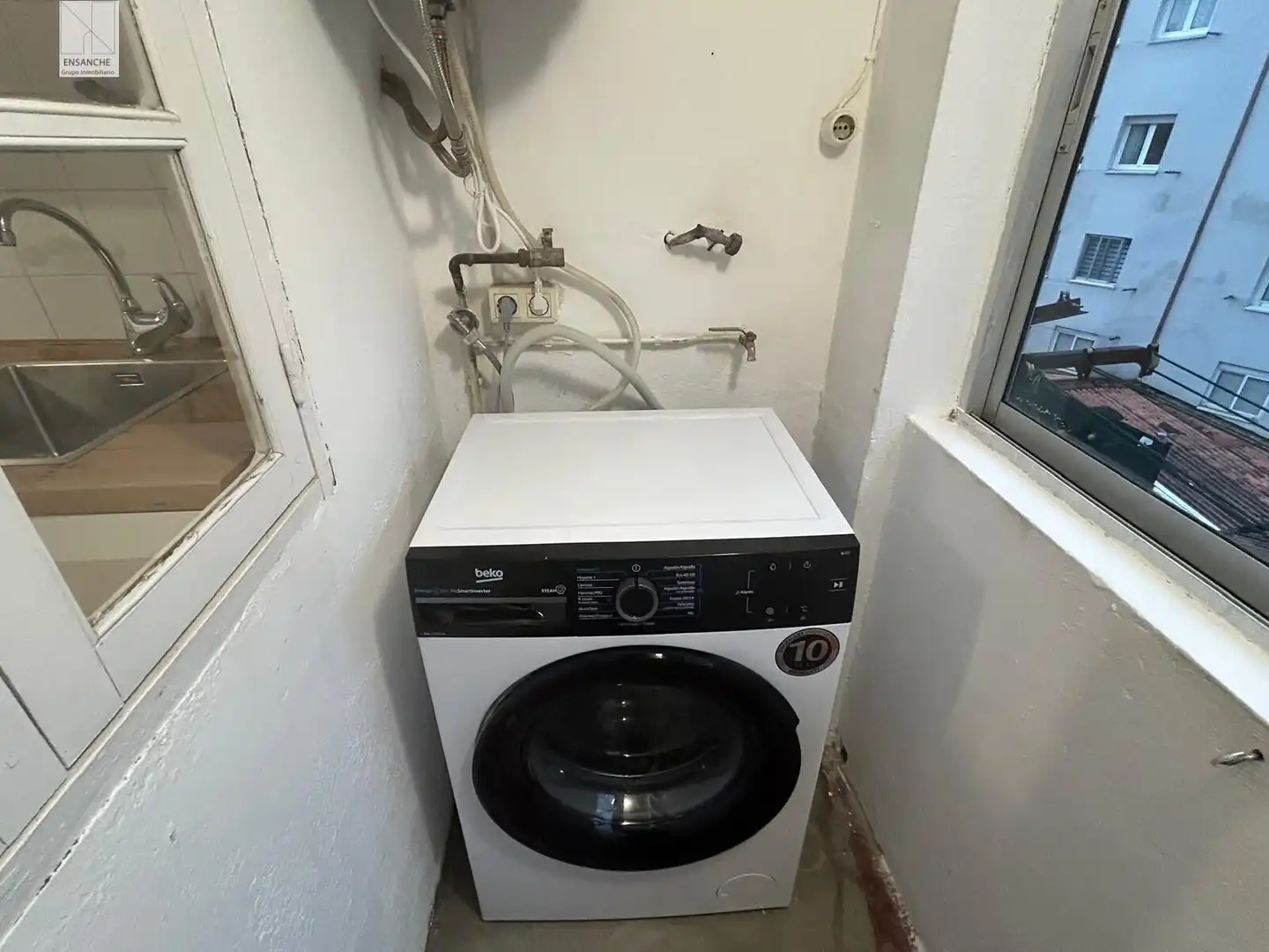 Bathroom of Flat for rent in Santiago de Compostela   with Heating and Furnished