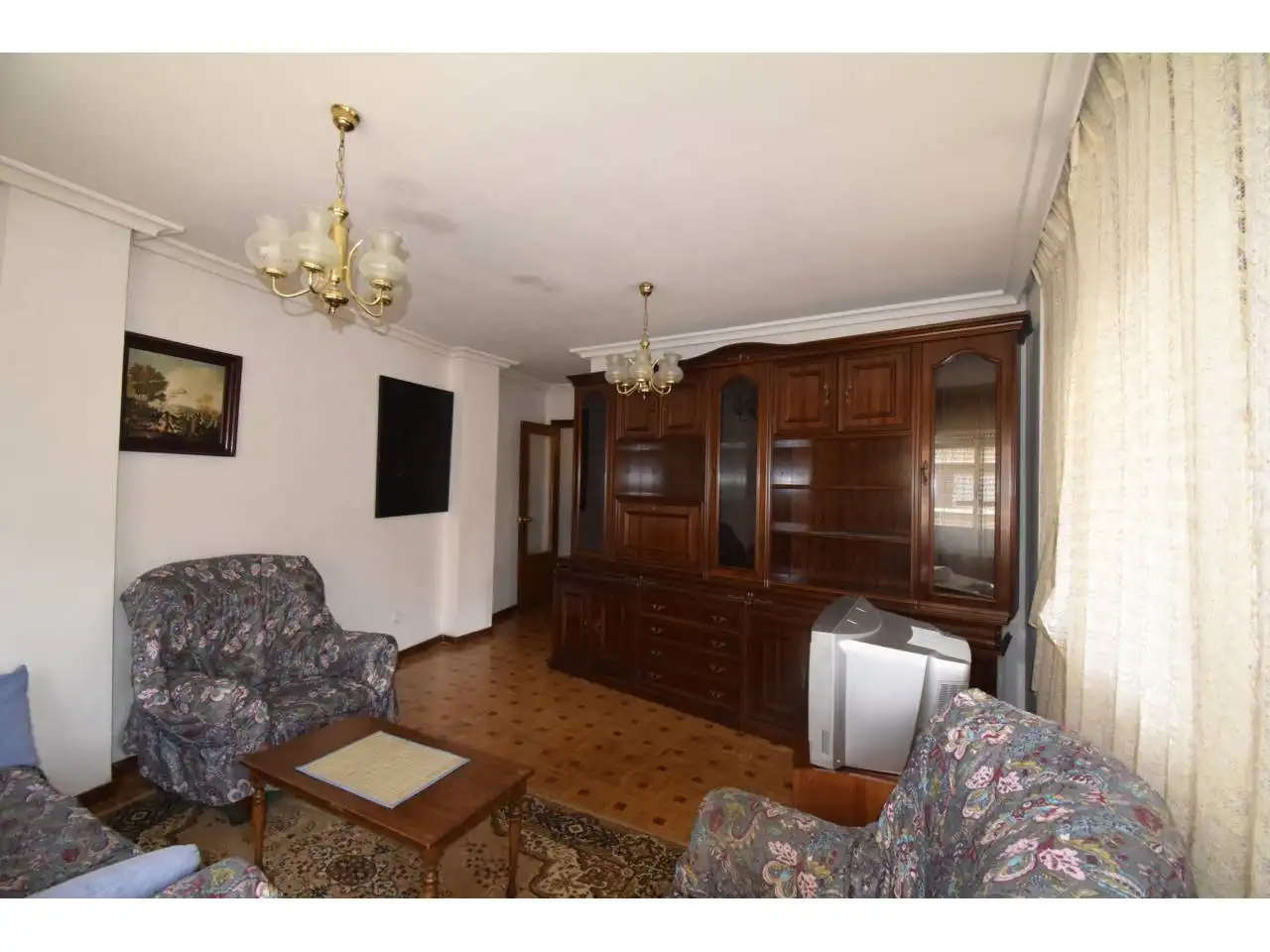 Sala de estar de Piso de alquiler en León Capital  con Calefacción, Terraza y Trastero