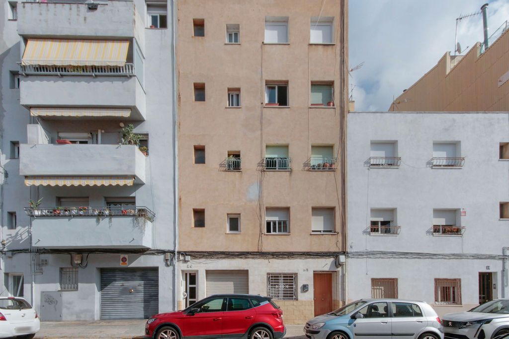 Exterior view of Flat for sale in Badalona