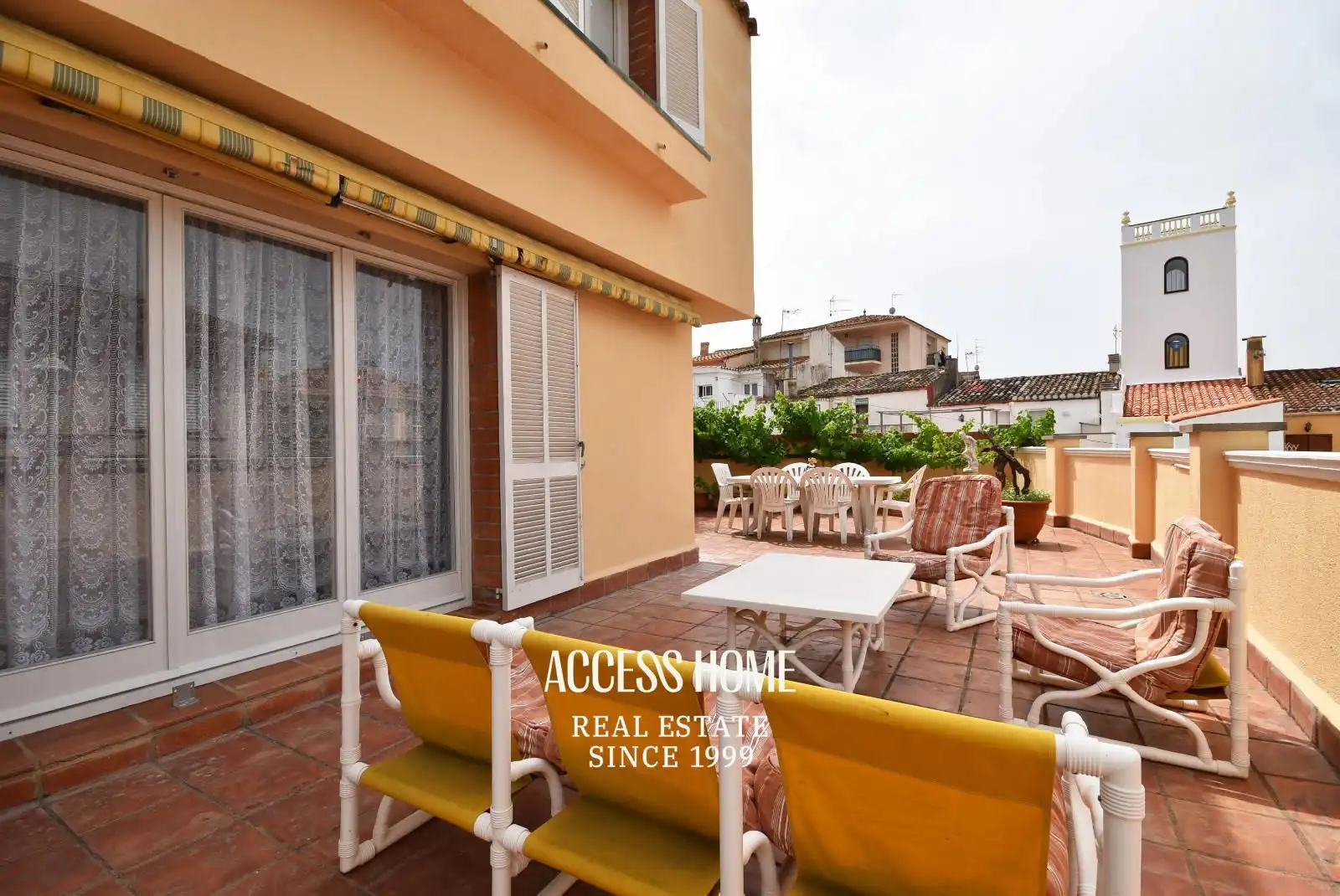 Terrace of Houses for sale in Tiana  with Air Conditioner, Heating and Terrace