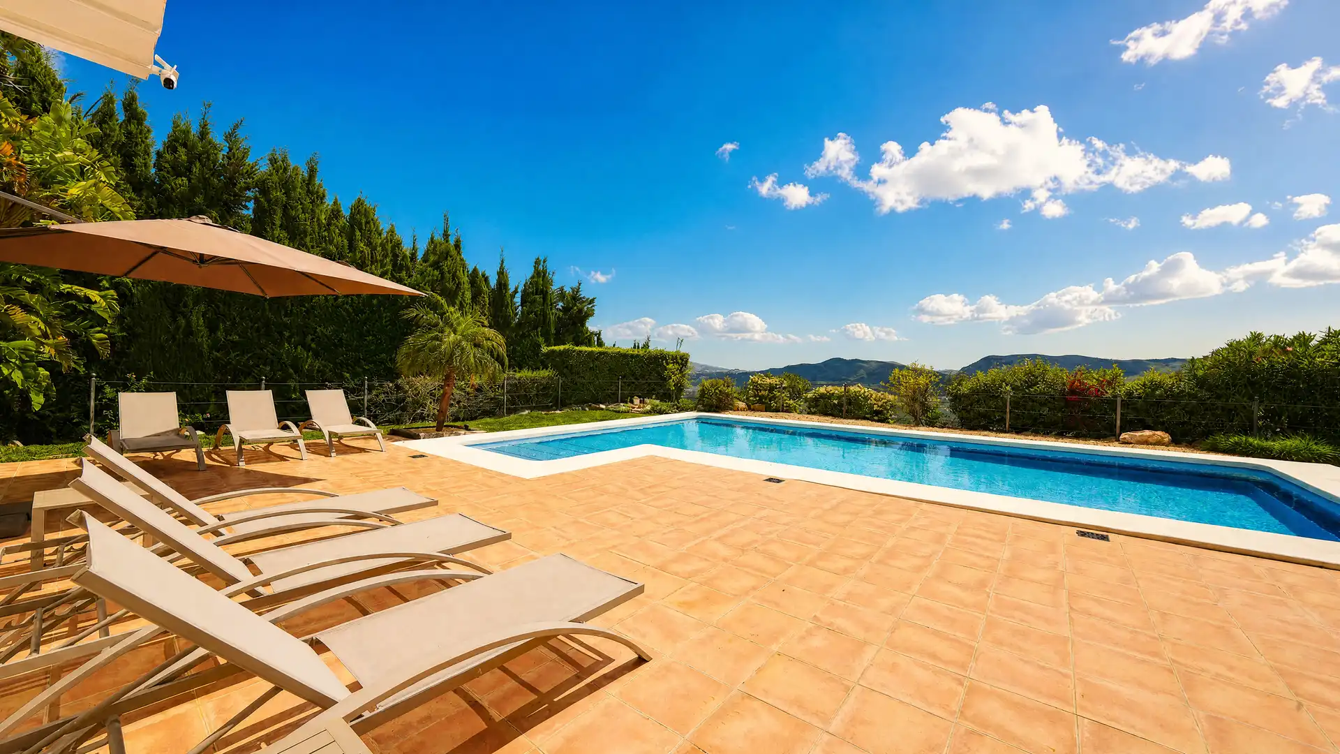 Swimming pool of Country homes for sale in Montgó - Ermita