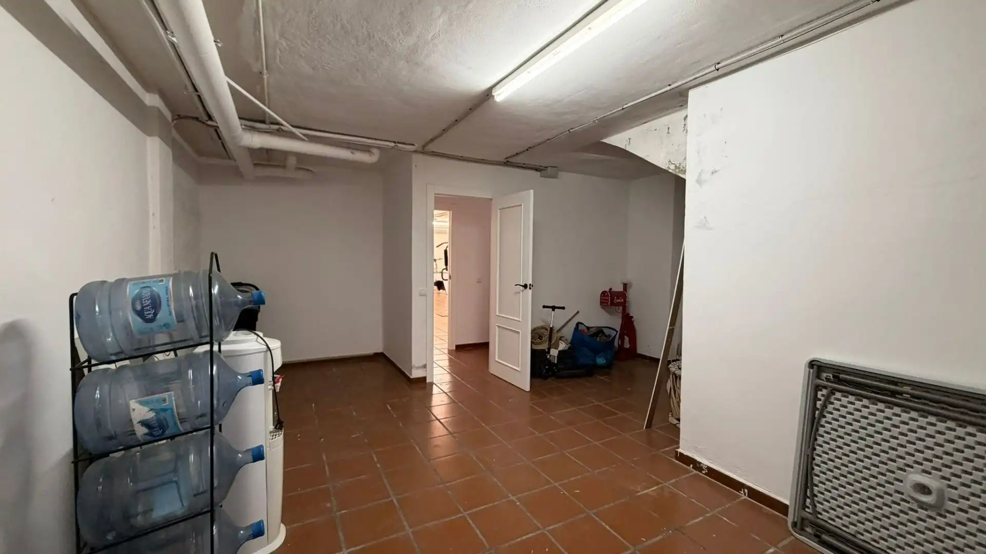 Einfamilien-Reihenhaus zum Verkauf in Villanueva de Castellón mit Klimaanlage und Abstellraum