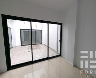 Planta baja for sale in  Valencia Capital  with Air Conditioner and Terrace