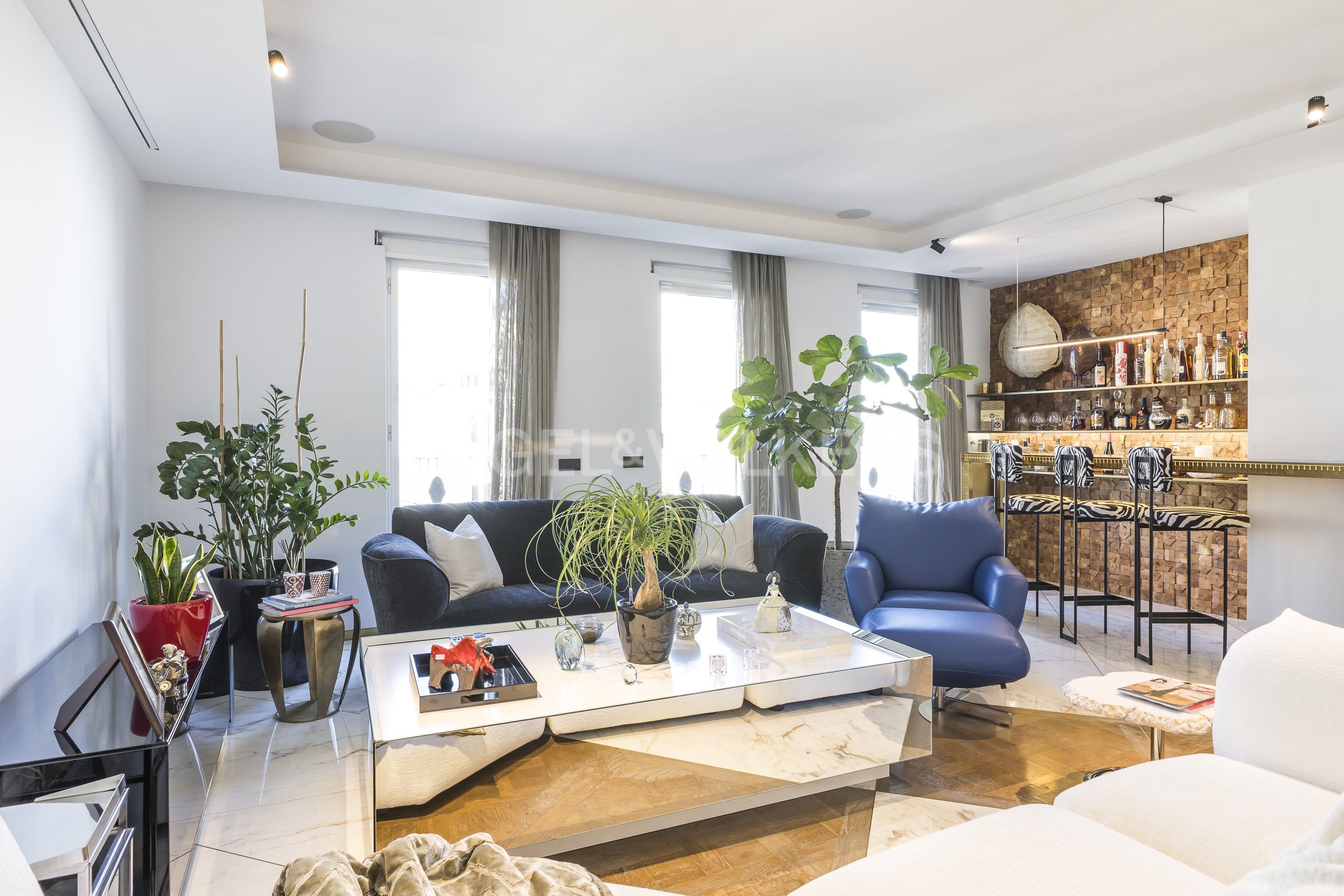 Living room of Apartment for sale in  Madrid Capital  with Air Conditioner, Heating and Terrace