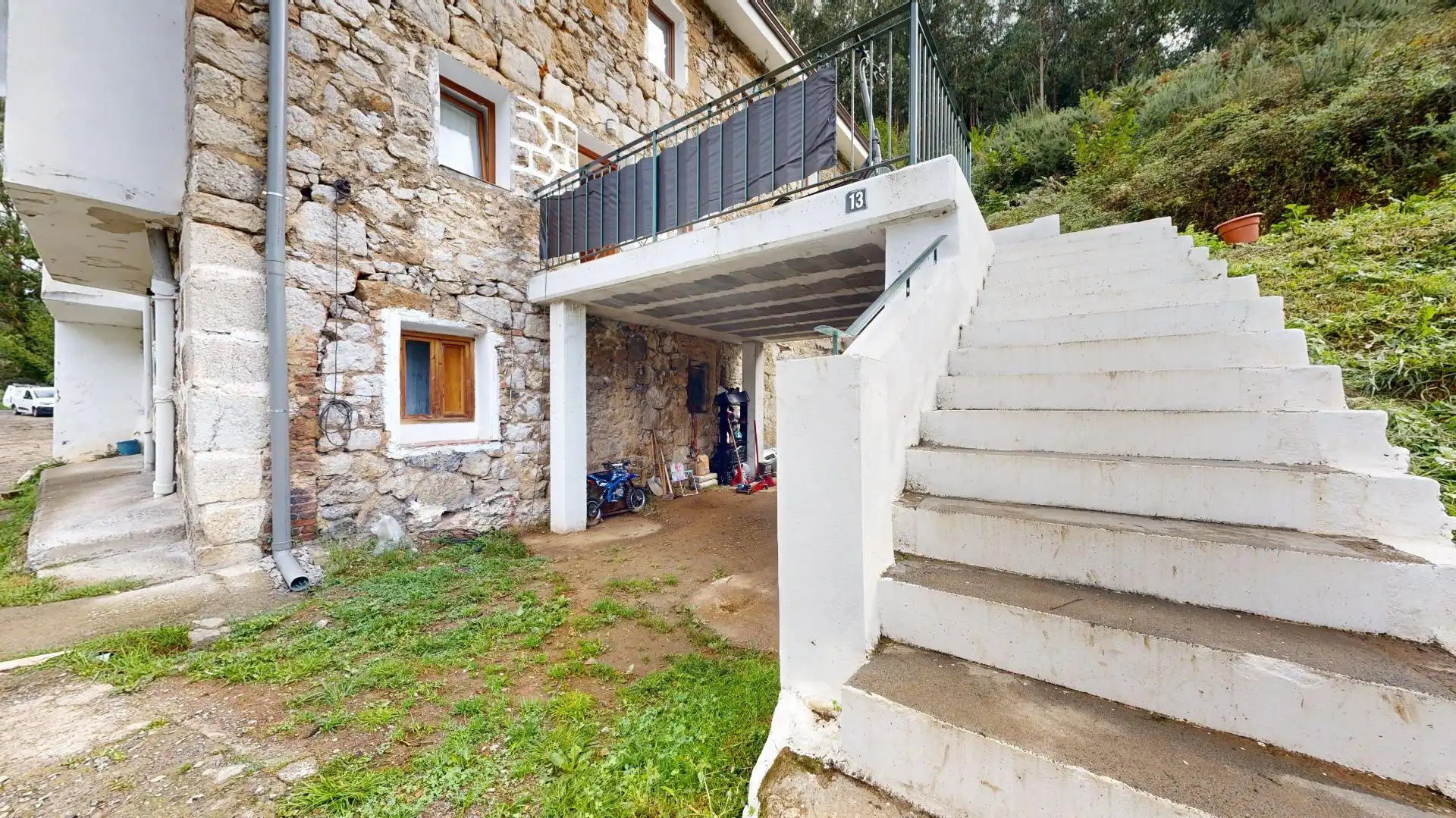 Exterior view of Houses for sale in Abanto y Ciérvana-Abanto Zierbena  with Heating