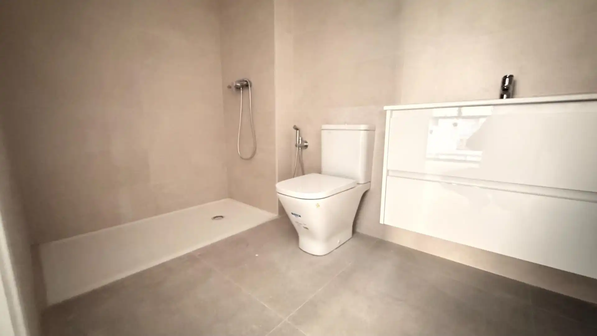 Bathroom of Flat for sale in Elche / Elx  with Heating and Terrace
