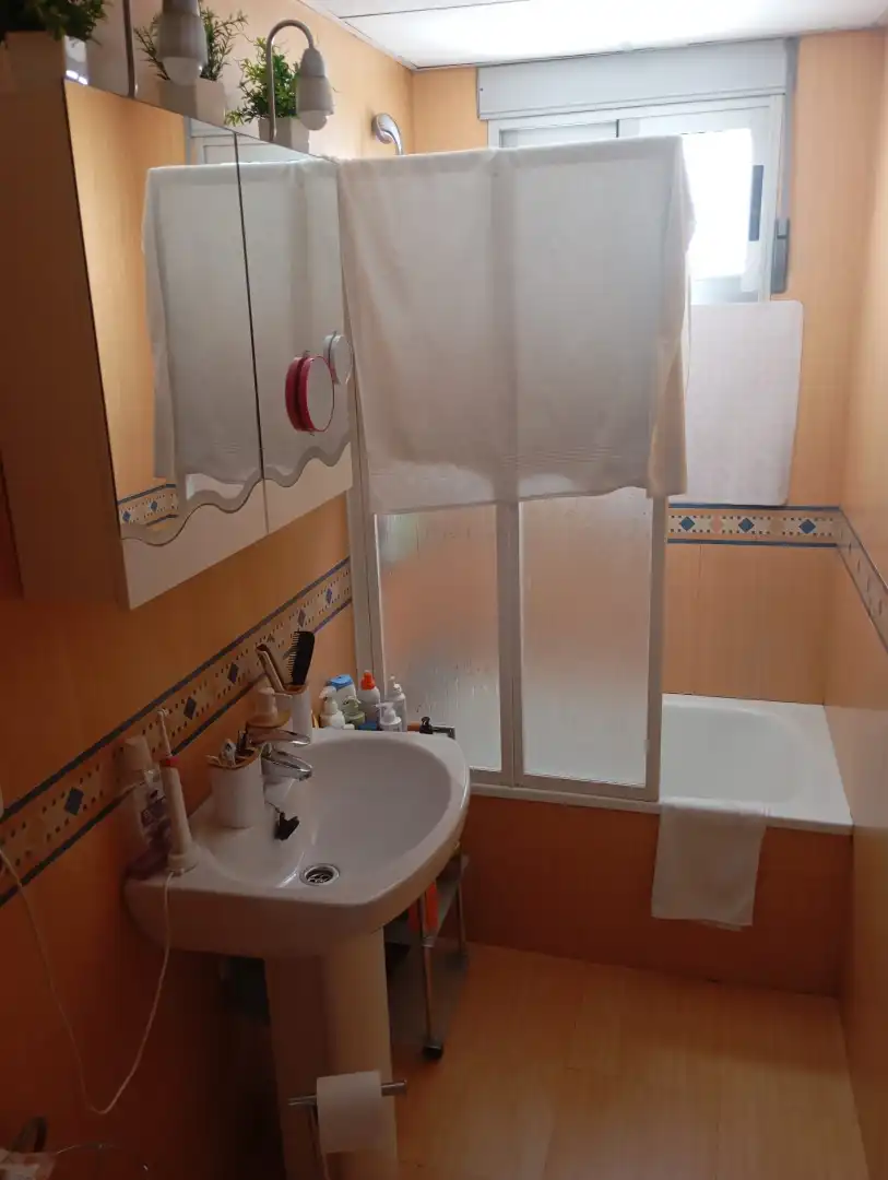 Bany de Pis en venda en Córdoba amb Aire condicionat, Moblat i Balcó