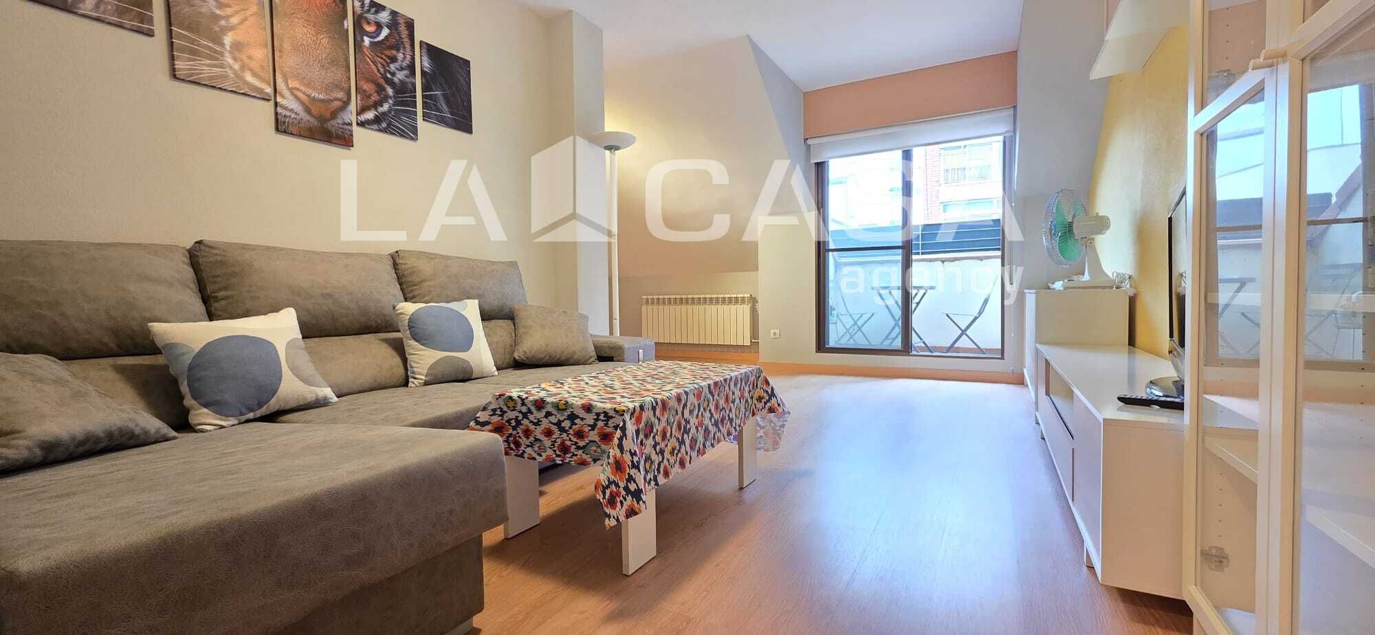 Sala d'estar de Pis de lloguer en Valladolid Capital amb Calefacció i Balcó