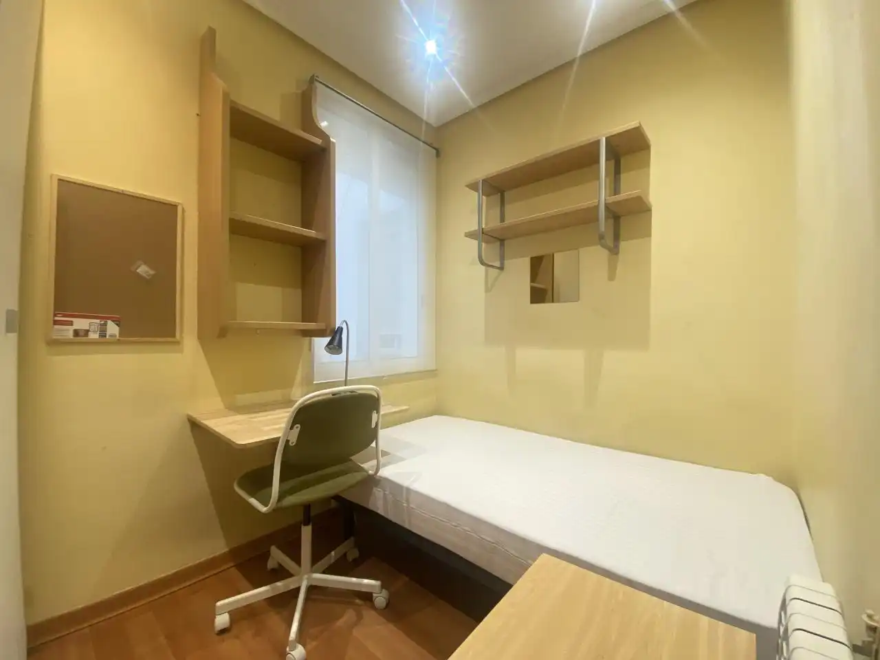 Bedroom of Flat for rent in Madrid  with Heating, Furnished and Internet