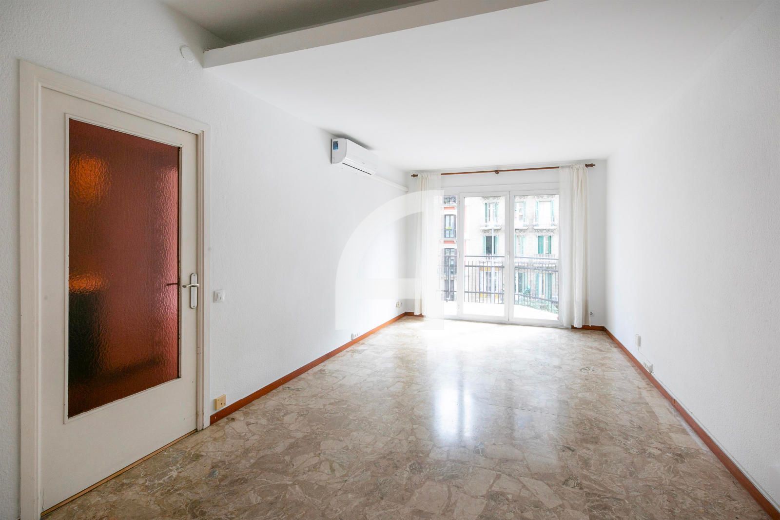 Flat for sale in  Barcelona Capital  with Air Conditioner, Heating and Terrace