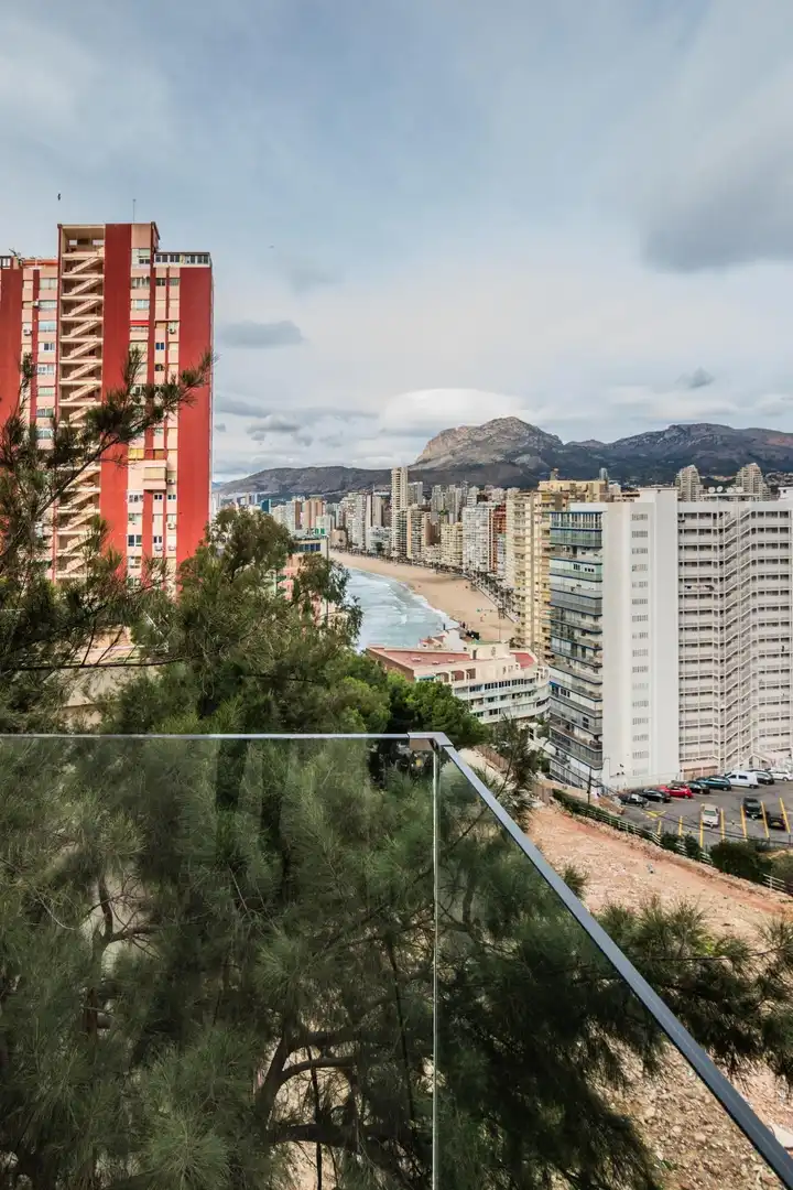 Vista exterior de Apartament en venda en Benidorm amb Terrassa, Traster i Piscina comunitària