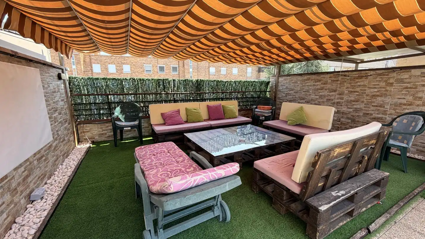 Terraza de Dúplex en venta en Madrid con Aire acondicionado, Calefacción y Parquet