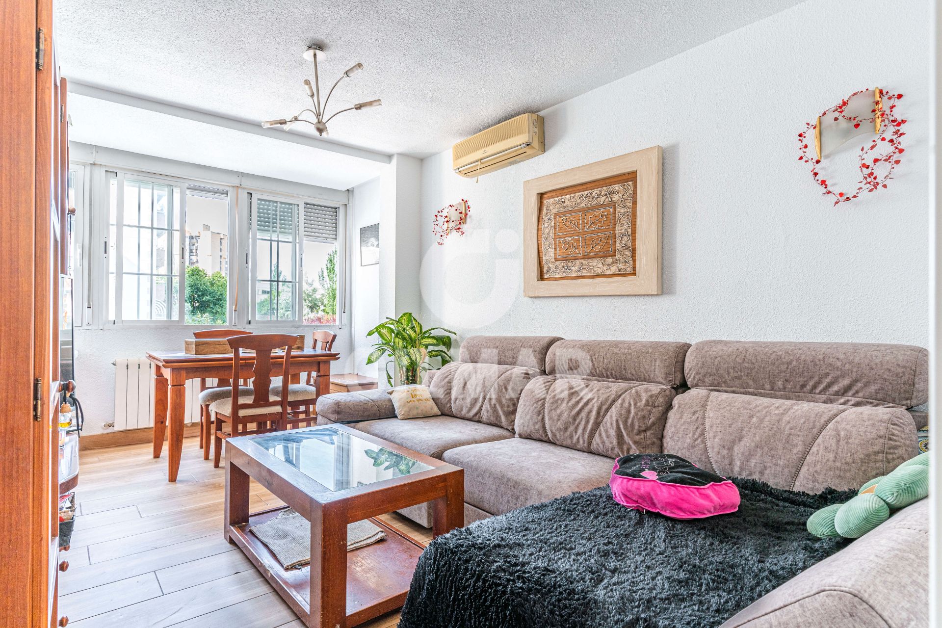 Living room of Flat for sale in  Madrid Capital  with Air Conditioner, Heating and Terrace