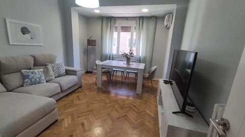 Foto 2 de Piso de alquiler en De Santa Joaquina de Vedruna, Paseo Constitución - Las Damas, Zaragoza Capital