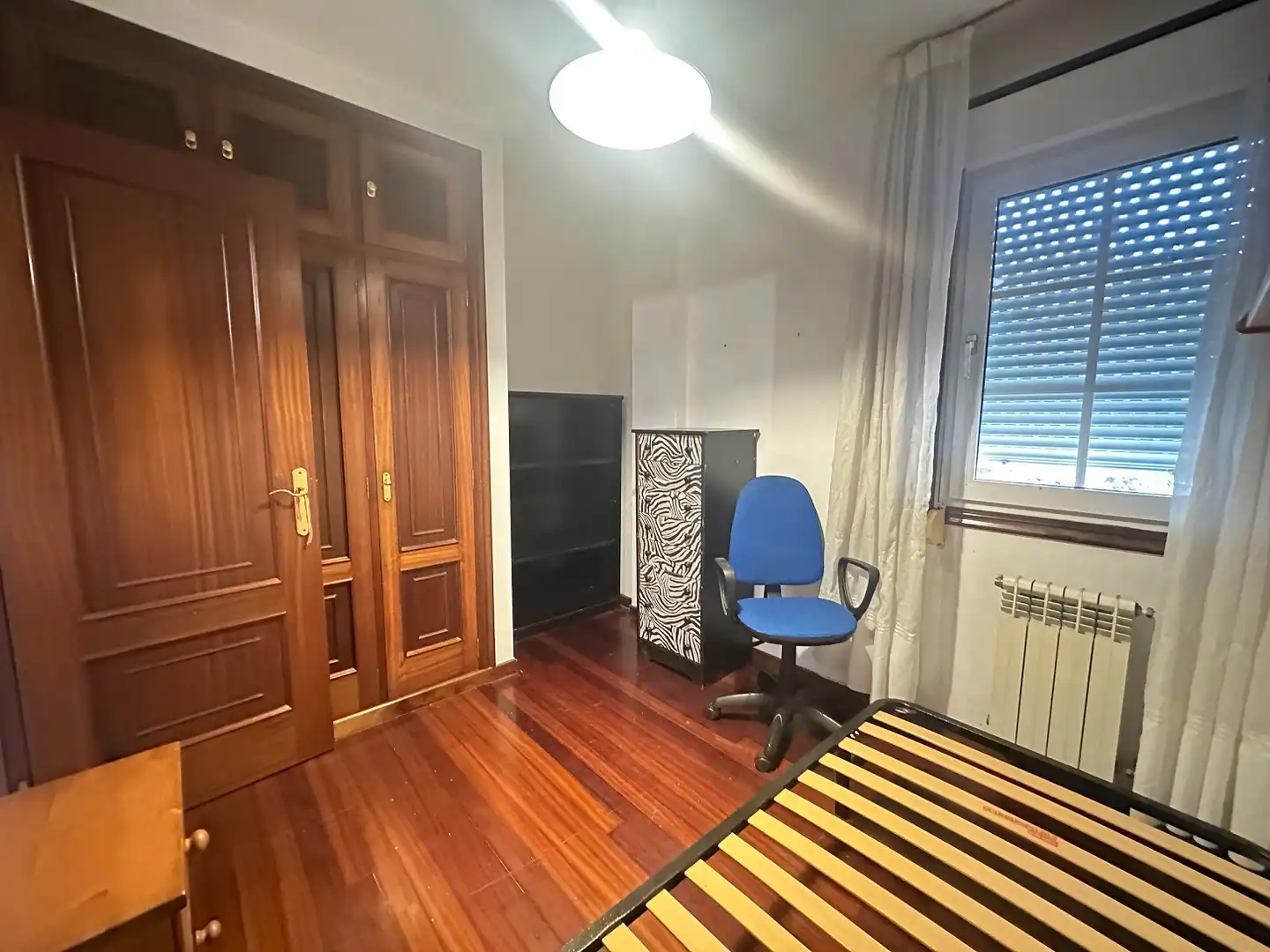 Habitación de Piso de alquiler en Santiago de Compostela  con Calefacción, Amueblado y Lavadora