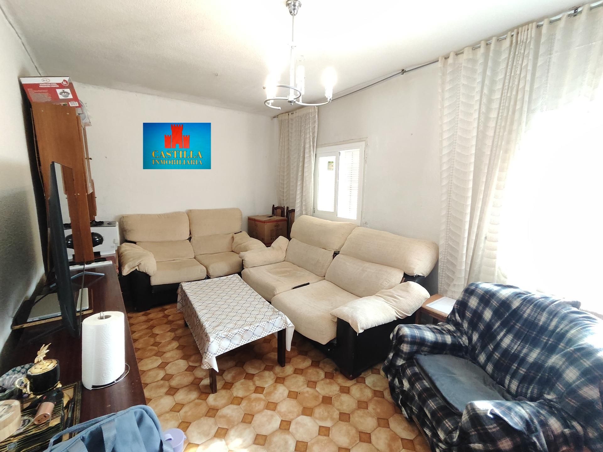 Sala d'estar de Pis en venda en Ávila Capital amb Calefacció i Terrassa