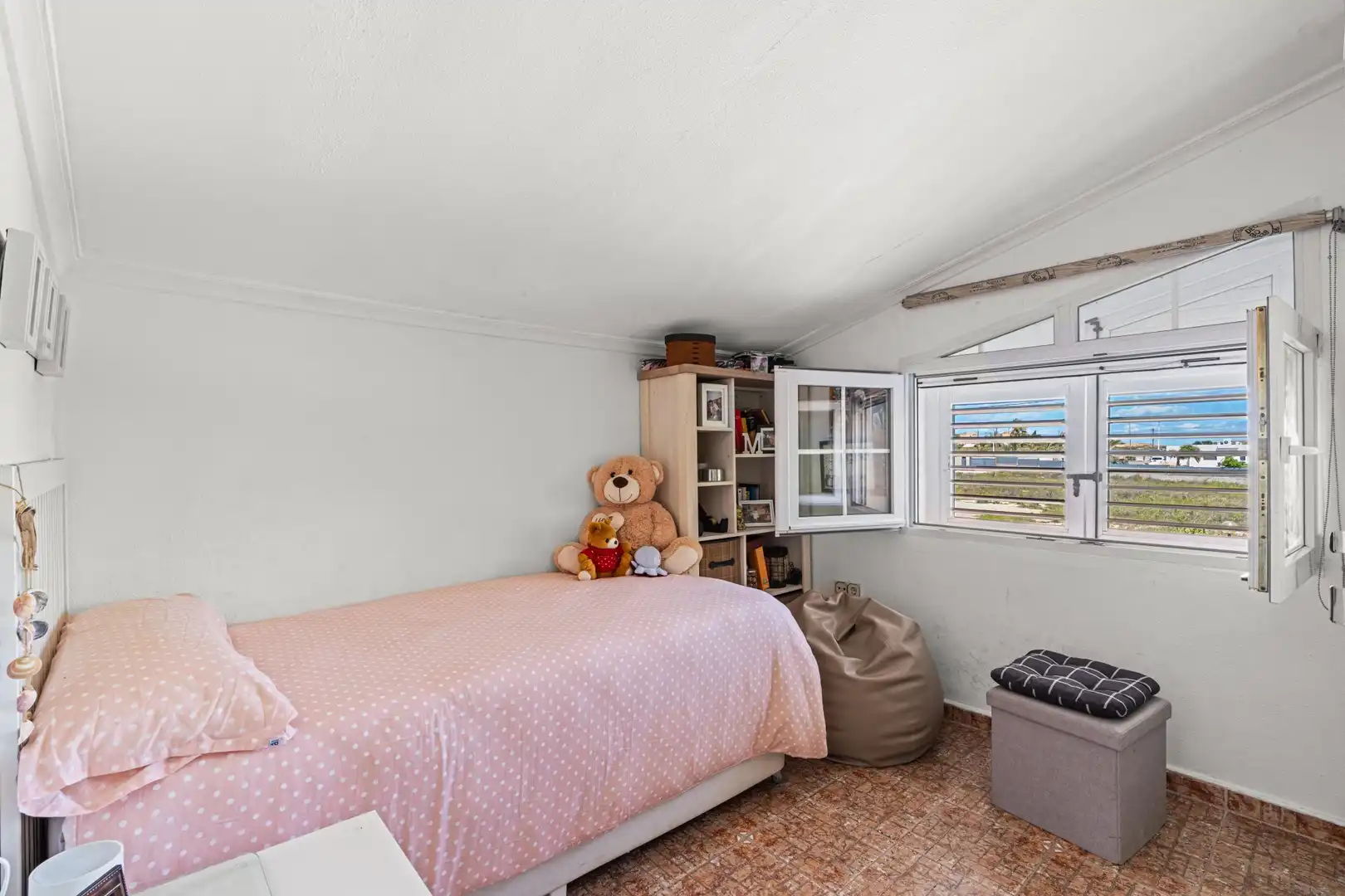Dormitori de Casa o xalet en venda en Elche / Elx amb Aire condicionat, Jardí privat i Terrassa