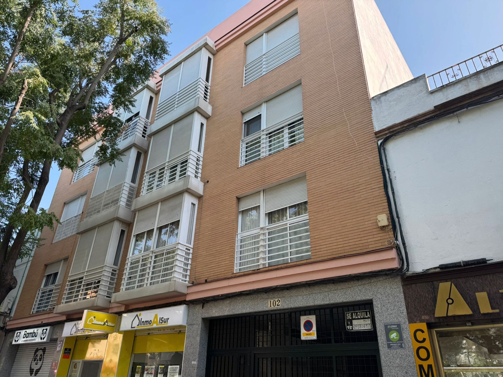 Exterior view of Garage for sale in  Sevilla Capital