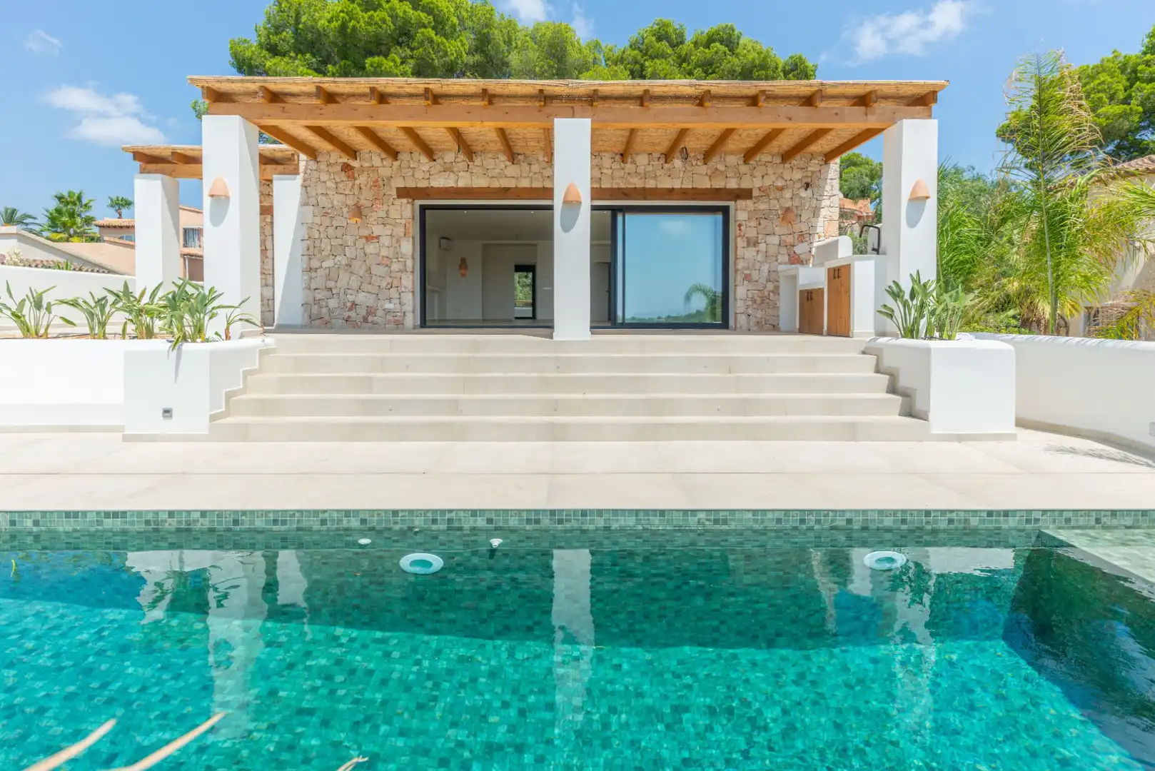 Swimming pool of Houses for sale in Moraira