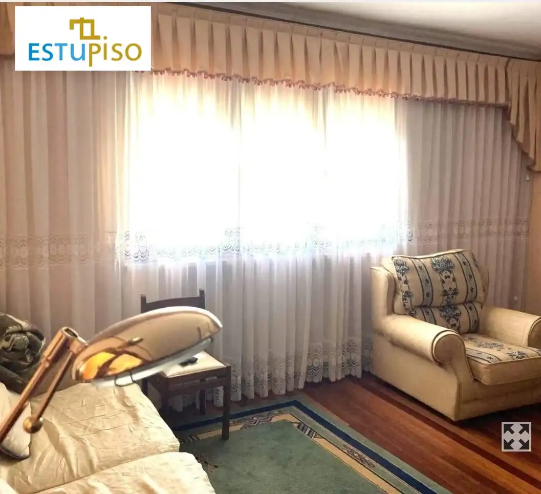 Habitación de Residencial en venta en Mansilla Mayor