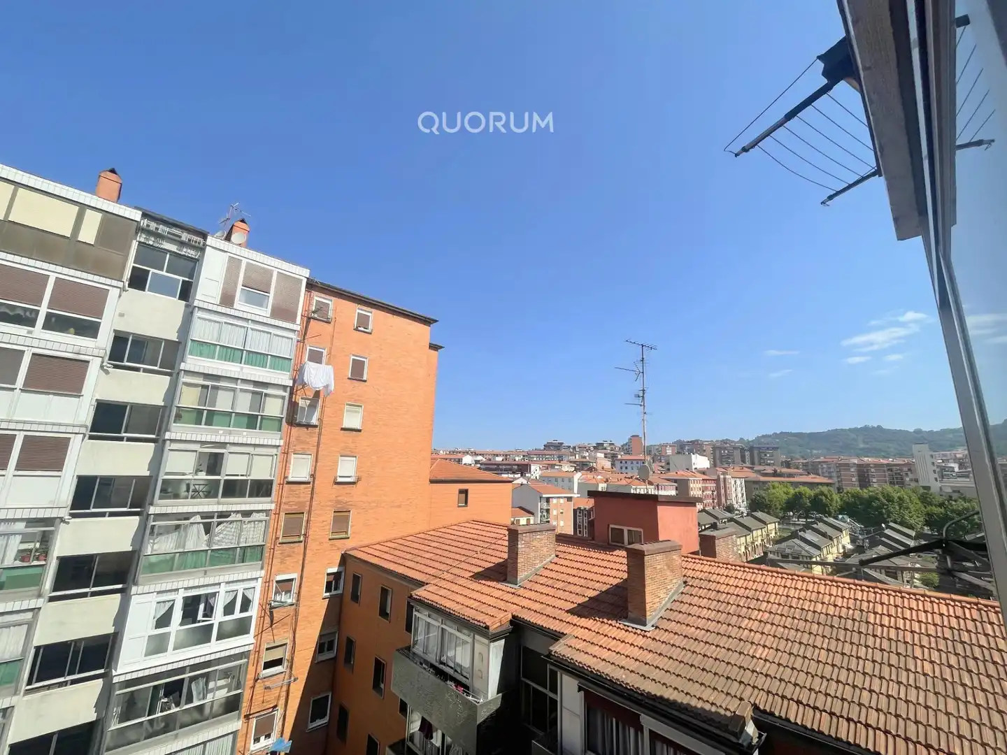 Vista exterior de Piso en venta en Bilbao  con Calefacción