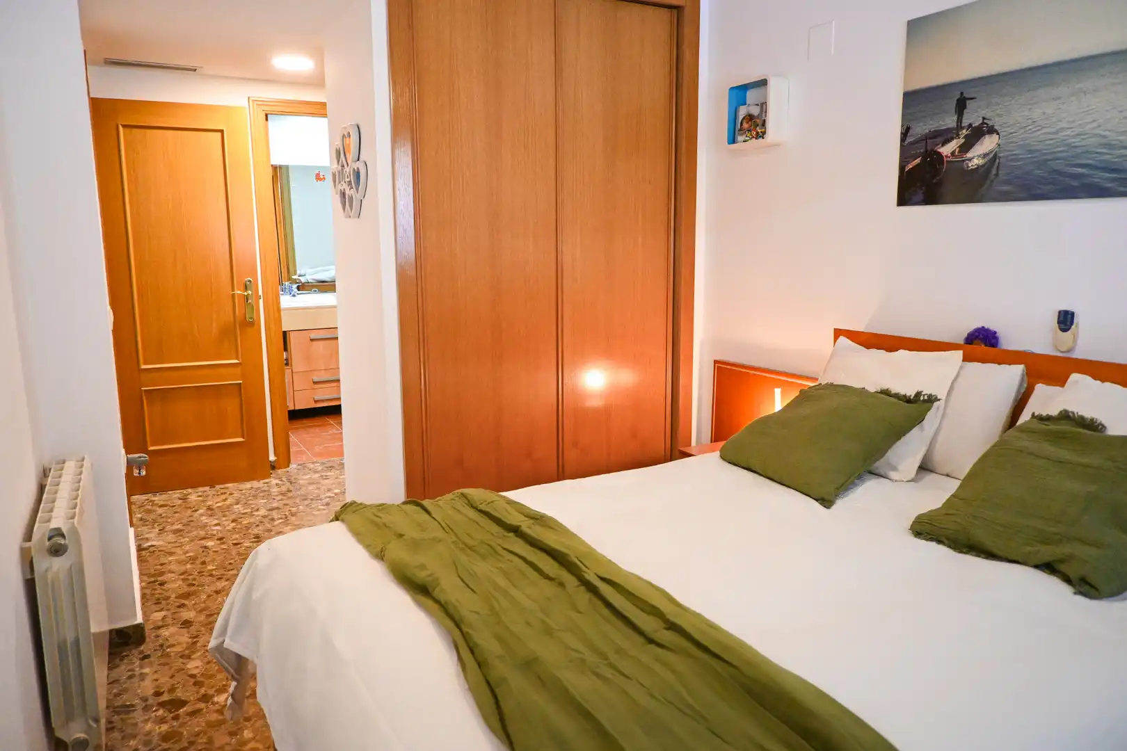 Bedroom of Flat for sale in Valencia  with Air Conditioner, Terrace and Swimming Pool